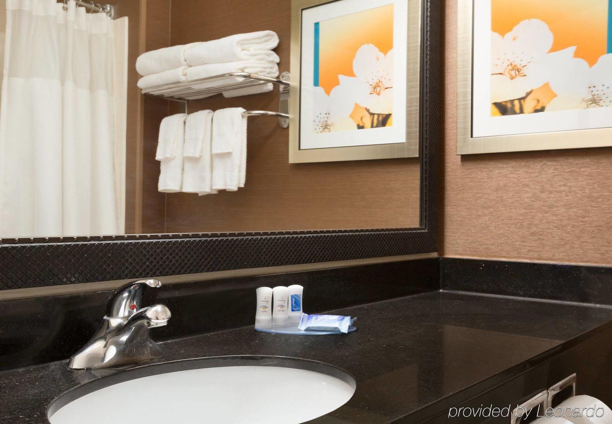 Fairfield Inn & Suites Bismarck South Eksteriør billede